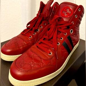 Mens authentic Gucci sneaker in a size US 12